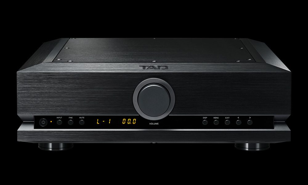 TAD Laboratories EVOLUTION SERIES C1000 PRE-AMPLIFIER